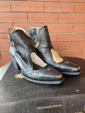 Freebird By Steven Women's Black Studded Cutout Leather Heels - Melody Size 9